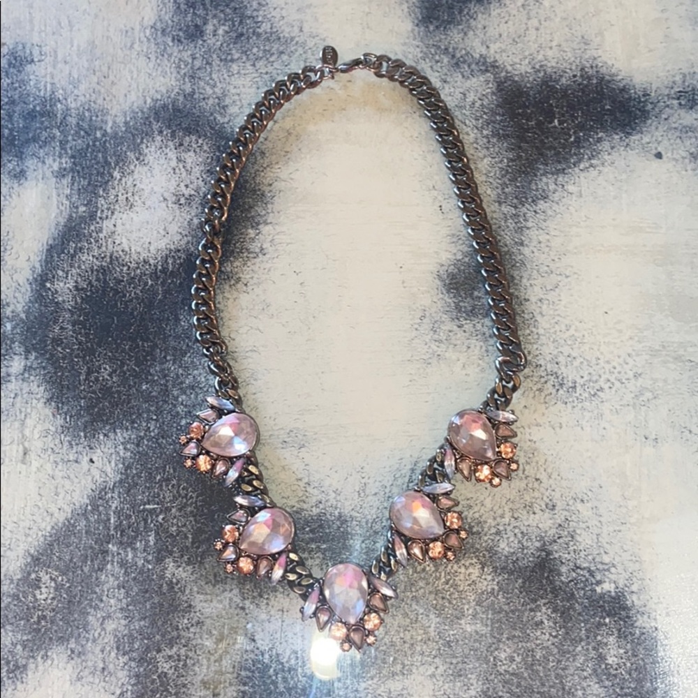 Express statement necklace